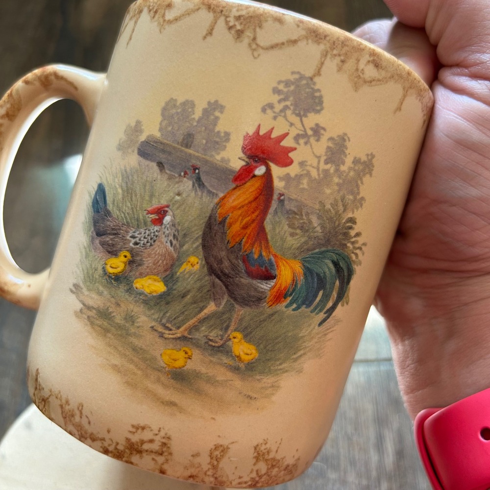 Casey Pottery Marshall Texas Rooster Stoneware Mugs Set of 2 Tan Spongeware Trim - Picture 6 of 8